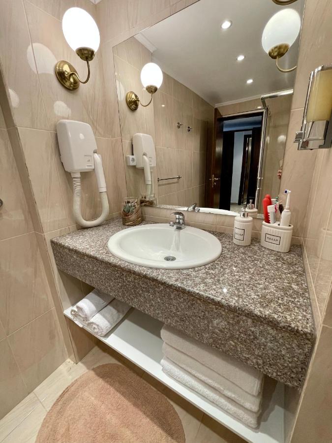 Royal Beach Apartments - 5M To Pool, 100M To Beach Napospart Kültér fotó